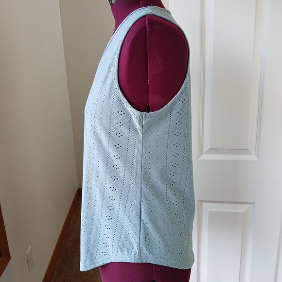 Sage Green Eyelet Tank Top XL V-neck lacy jacquard round hemline semi sheer - Picture 2 of 11